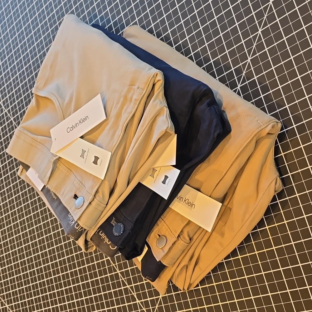 NWT Calvin Klein 36x32 Slim Fit Infinite Flex Waistband Trio - Picture 15 of 16